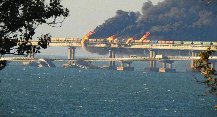 What problems await drivers who dared to drive across the Crimean Bridge?