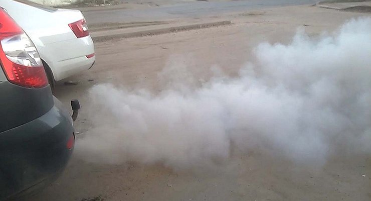 How Cunning Soldiers “Grow” Diesel Car Owners Through Exhaust Smoke