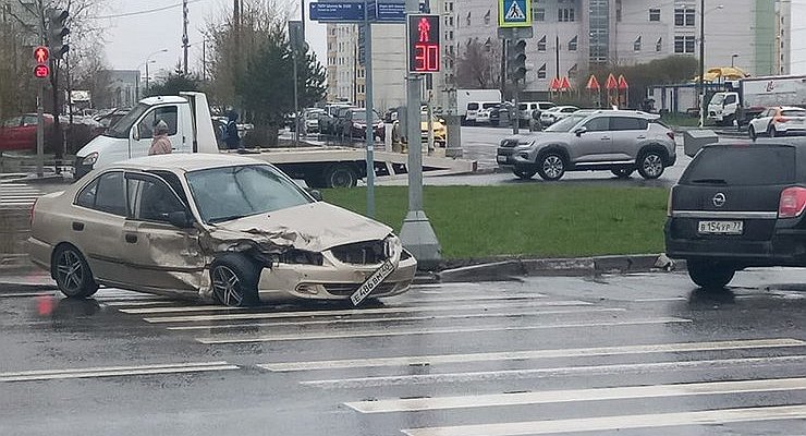 How decent drivers get into accidents rush to get a tire change