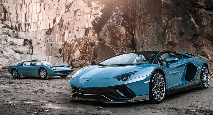 Lamborghini bids farewell to the Aventador again
