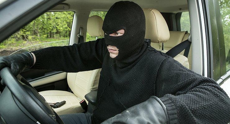 Toyota, Lexus and Peugeot started stealing using JBL wireless speakers