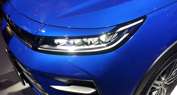 Why the headlights of cars will turn yellow this winter