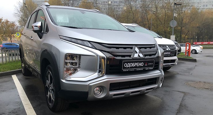 Don’t give a damn: the new Mitsubishi Xpander crossover is already at the official dealers
