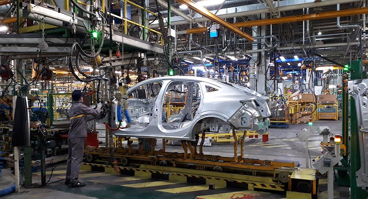 Passenger car production in Russia fell by 77%