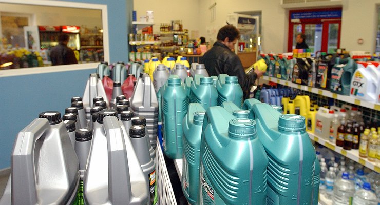 Oil for Future Use: How Car Owners Are Ruining Their Cars by Scammers