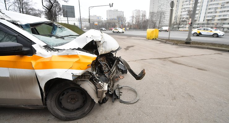Not Just Tires: Why Every Fall Drivers Crash in Mass Accidents