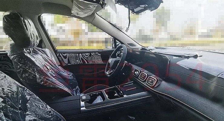 The Chinese have the interior of the latest crossover Chery Tiggo 9.  released
