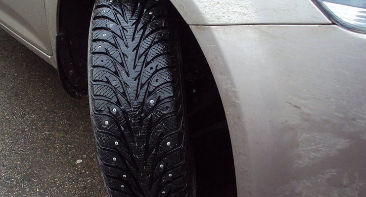 Safe economy: what to do if the tire has lost a lot of studs?