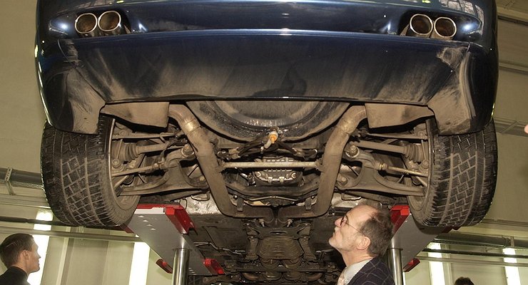 How, under the guise of a shortage, how car services shamelessly “load” the owners of popular foreign cars?