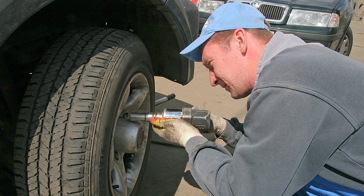 Bad Tire Fitting: We Eliminate Common Mistakes From “Switch Shoes” Masters