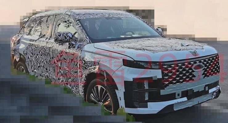 The mysterious crossover Chery T1EJ photographed in China