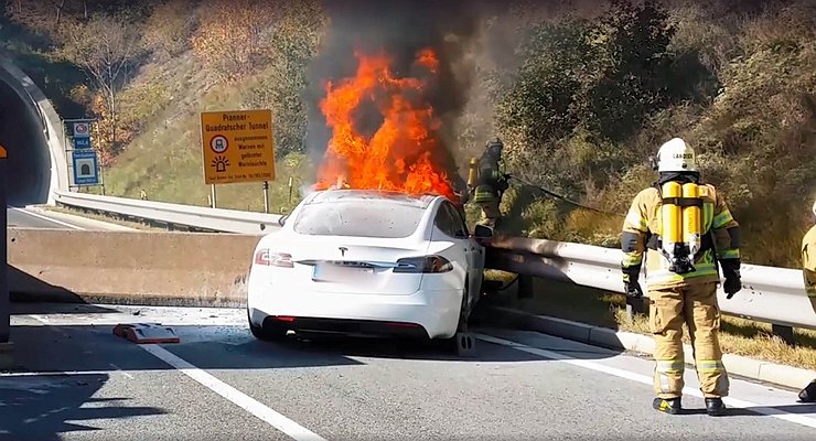 Why Electric Cars Will Cause Mass Accidents and Fires in Russia