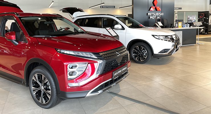 New car market soars, used cars scare with prices, and imported cars with variety: results of the week