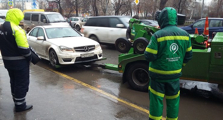 The cost of parking and evacuation will rise sharply in 140 Moscow streets