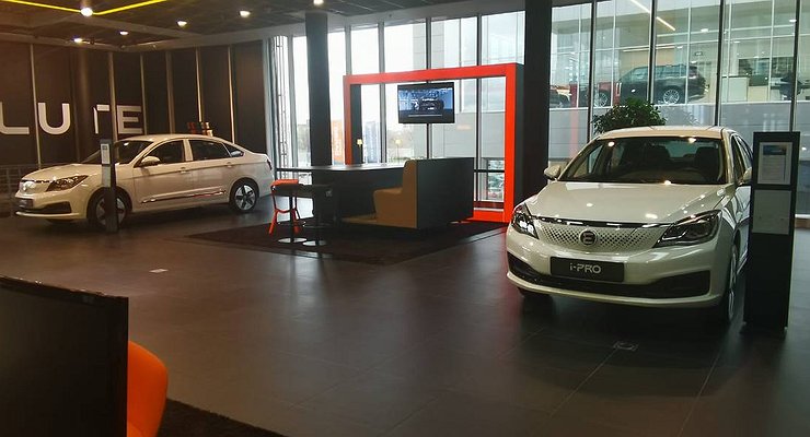 Grimaces of sales of Chinese cars in Russia: how we bought the “electric train” Evolute i-PRO