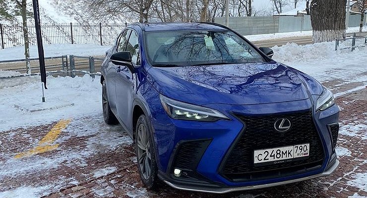 The Russians began to massively abandon expensive foreign cars in favor of “state employees”