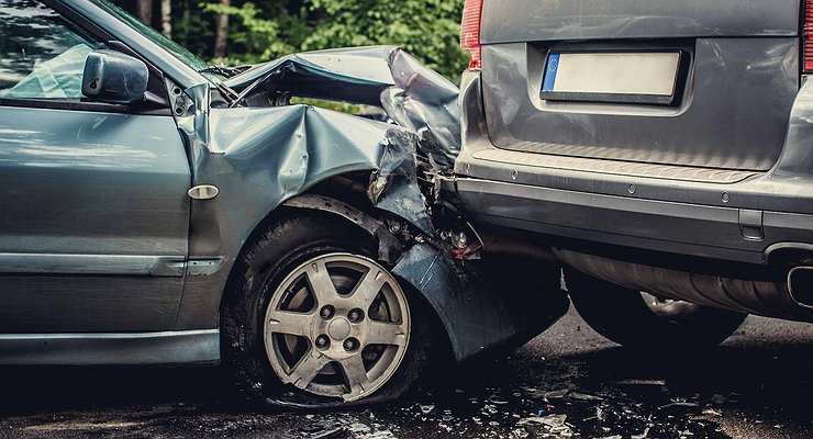 Why do many motorists fail to turn on their turn signals?