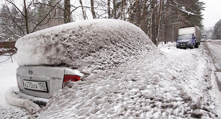 How weather stations help road builders avoid snowfall
