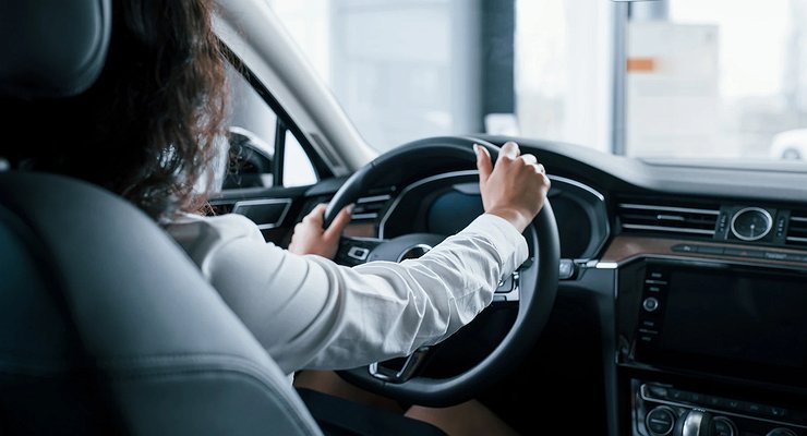 Is it possible to brake and turn at the same time while driving?