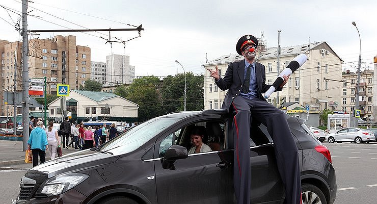 The traffic police again demands a power of attorney for a car: what to answer to a traffic cop?