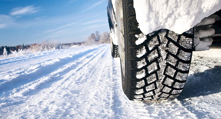 Why and how to warm up tires before driving in cold weather