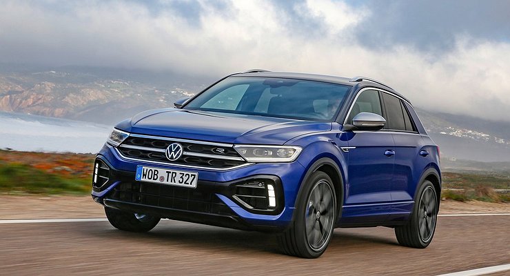 A new compact crossover Volkswagen T-Roc was brought to Russia