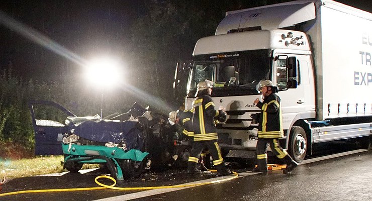 What to do if a truck flies into the forehead and an accident is inevitable