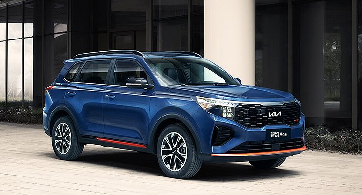 A new Kia Sportage from China was brought to Russia