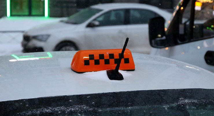 Maxim Liksutov forbade taxi drivers to raise prices on New Year’s Eve