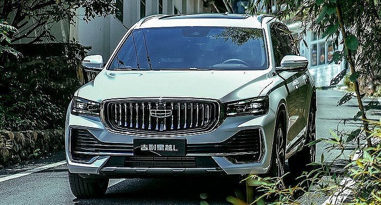 Geely brings Emgrand 7 sedan and Okavango crossover to Russia