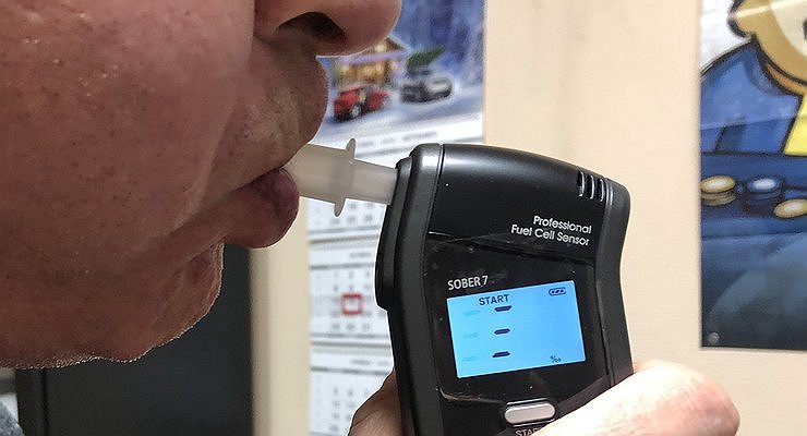 Due to what ailments the driver can smell of fumes