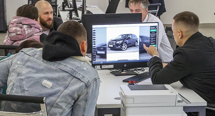 Countdown: Most Russian car dealers have six months to live