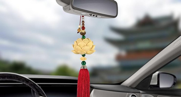 Why do drivers hang red panties on the mirrors of their cars