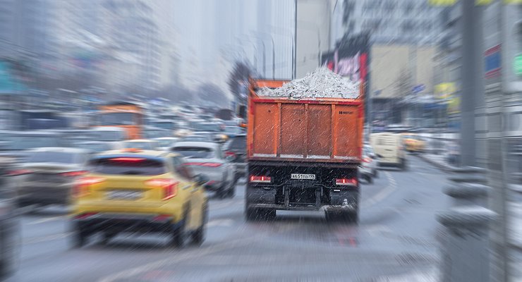 How to recover damage for a snow block that fell on your car from a truck