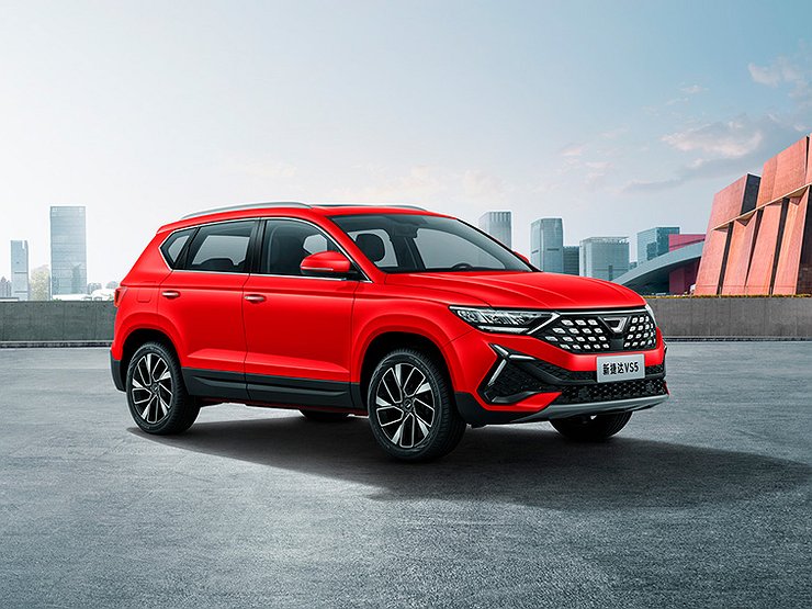 В России стартовали продажи китайского Skoda Karoq