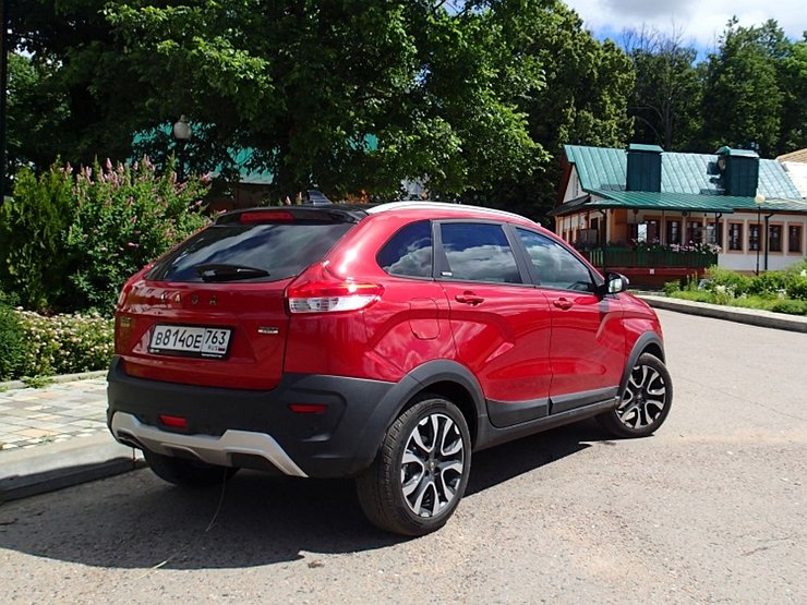 Дилеры LADA продают подержанные автомобили, обещая дешевый ремонт