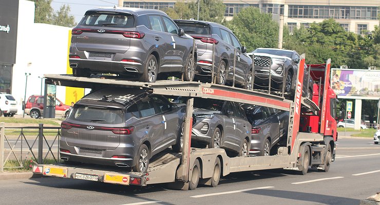 The Russian car market will collapse by 40% in early 2023
