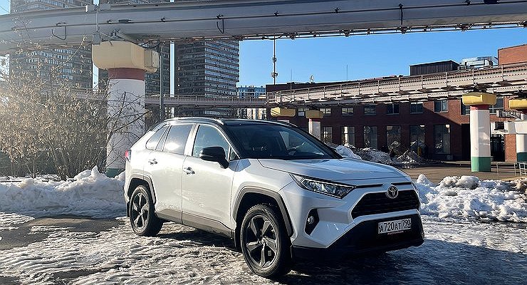 The most popular new Japanese crossovers in Russia