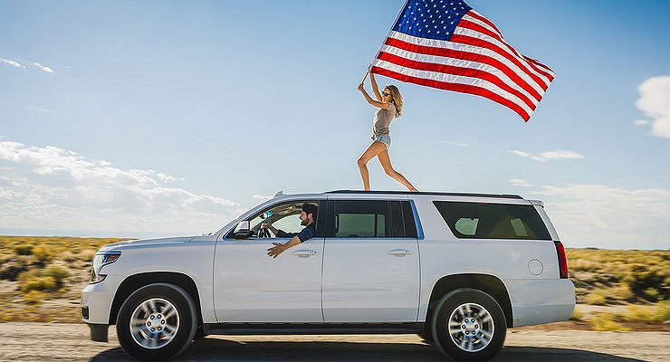 Buried Alive: Americans Predicted the Collapse of the Global Auto Industry