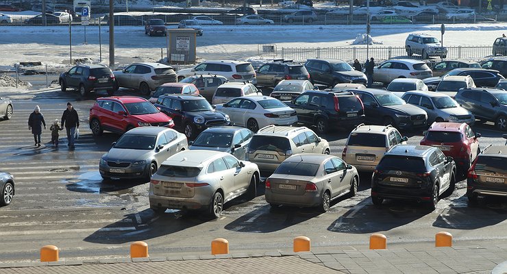 Parking a car in new Moscow buildings has become twice as difficult