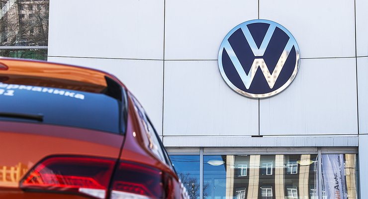 Mercedes and VW tried to “irritate” the Russians, but failed