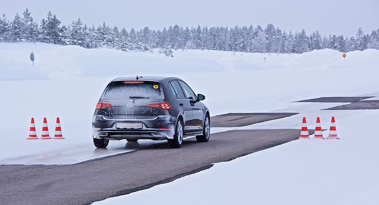 How to shorten the braking distance of a car by 30% in winter