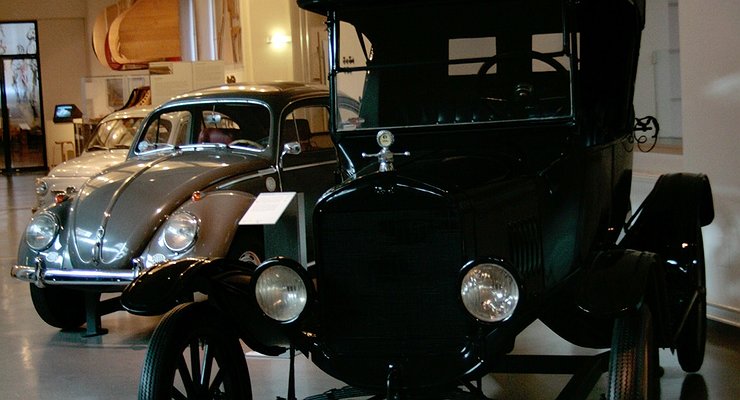 Toyota and BMW are no longer needed: why the history of car brands has lost its meaning