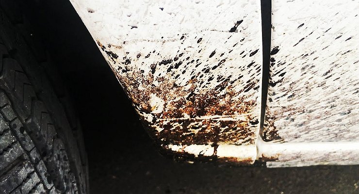 Oil, bitumen, tar: how do you cheaply and safely remove all traces of a car?