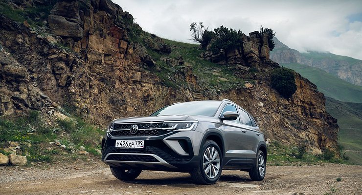 Three-year-old crossovers, which are massively abandoned by car owners