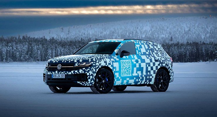 Fresh photos and premiere date: Volkswagen spoke about the renewed Touareg
