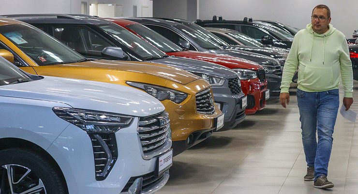 How many new cars have increased in price in Russia in 2022