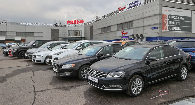 Russian dealers began to resell “gray” cars to each other