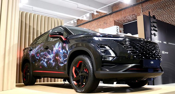 Sales of the four-wheel drive Omoda C5 with new engine and transmission began in Russia