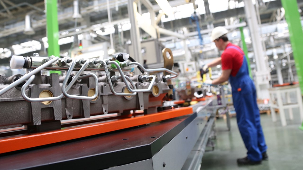 To annoy the Chinese: a super engine for tractors is being made in Russia